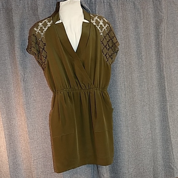 Rebecca Minkoff Dresses & Skirts - Rebecca Minkoff lace detail olive dress must have